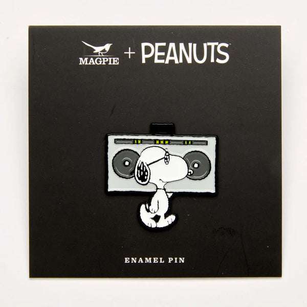 Peanuts Pin - Music Is Life